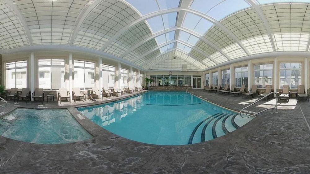 Doubletree By Hilton Hotel