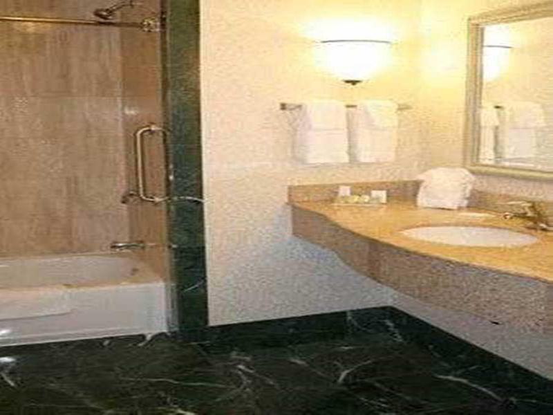 Doubletree By Hilton Hotel