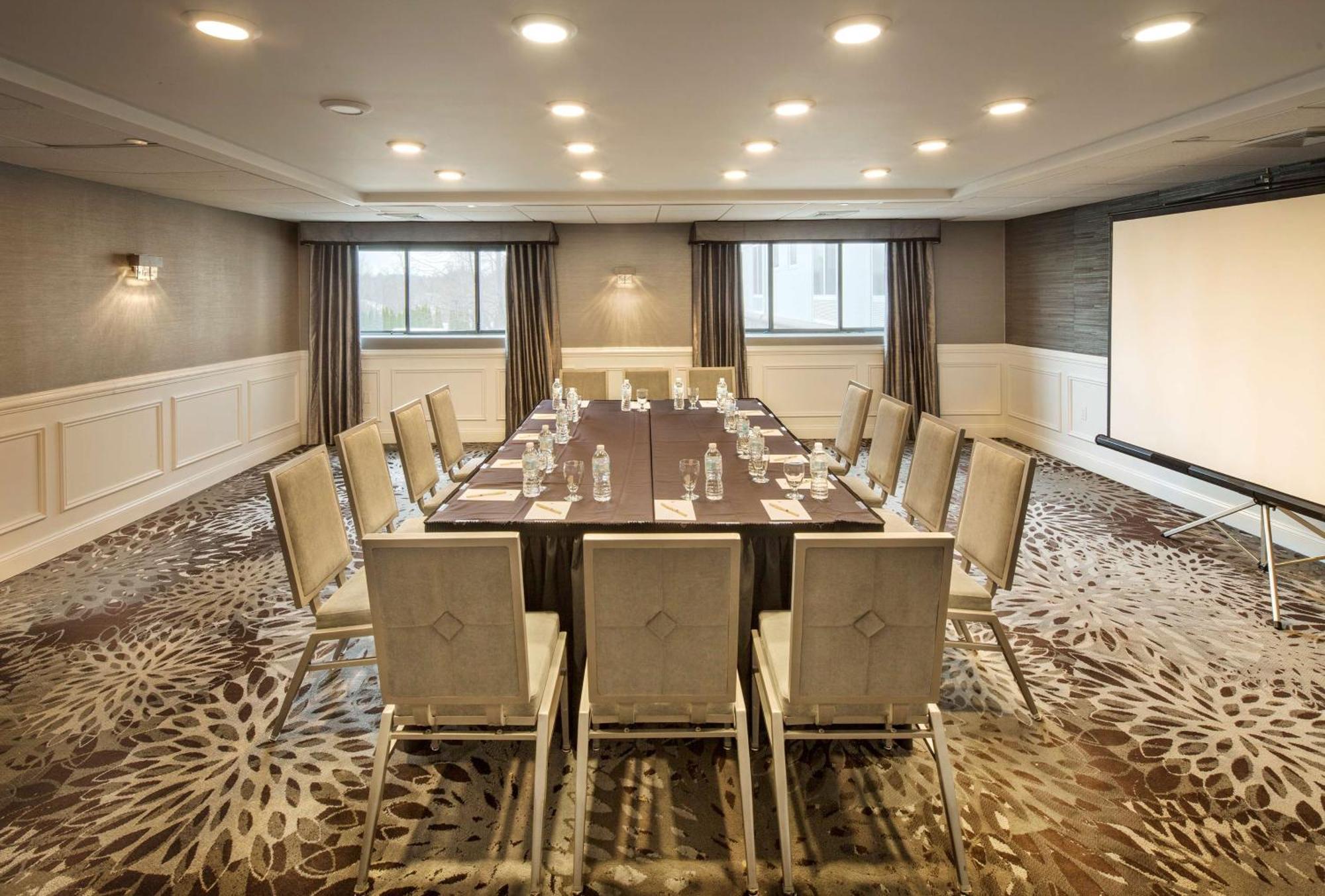 Doubletree By Hilton Hotel 4*