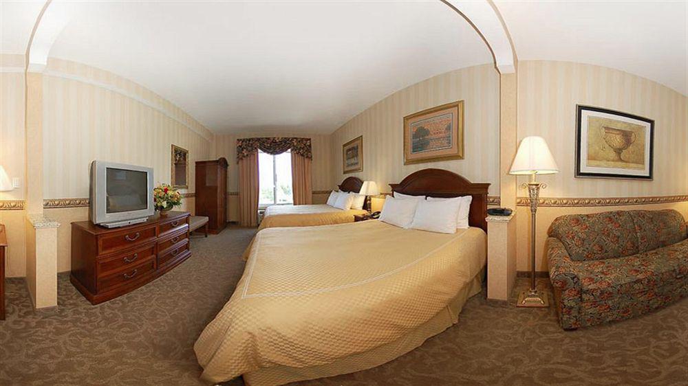 Doubletree By Hilton Nanuet